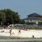 Brit Le Le Mans Sud 아르나지