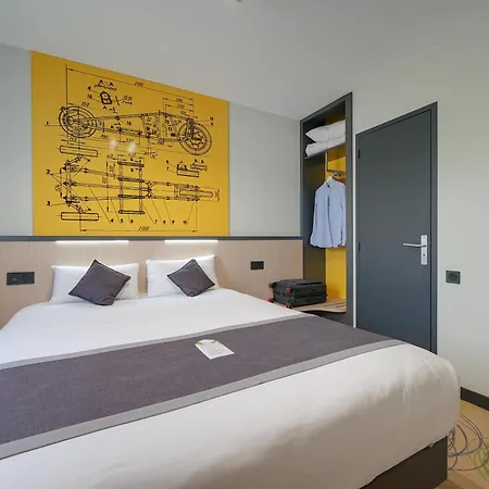 Brit Le Le Mans Sud فندق