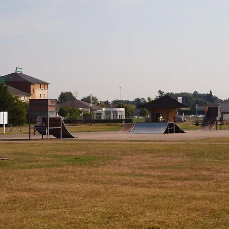 Brit Le Le Mans Sud فندق