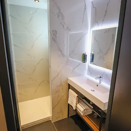 Hotell Brit Le Le Mans Sud 3*