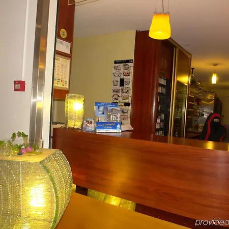 Brit Le Le Mans Sud ホテル 3*