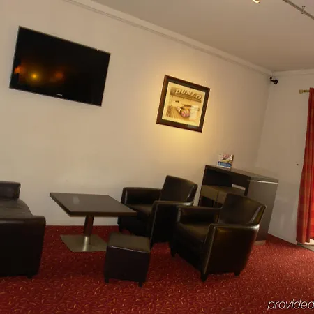 Brit Le Le Mans Sud ארנג'