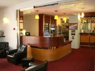 Brit Le Le Mans Sud ホテル