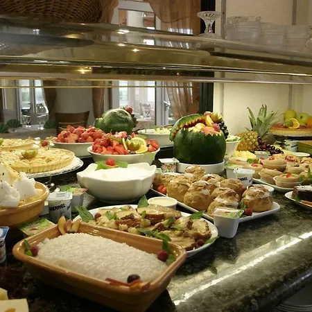 فندق Brit Le Le Mans Sud 3*