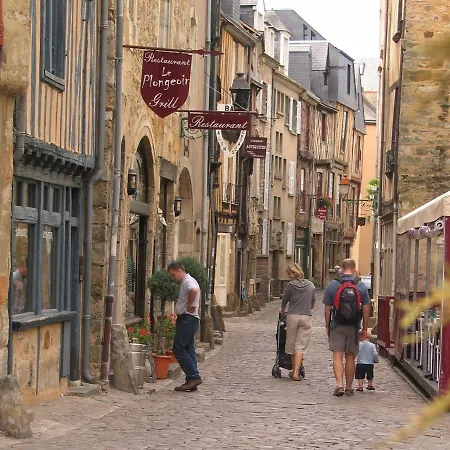 Brit Le Le Mans Sud מלון