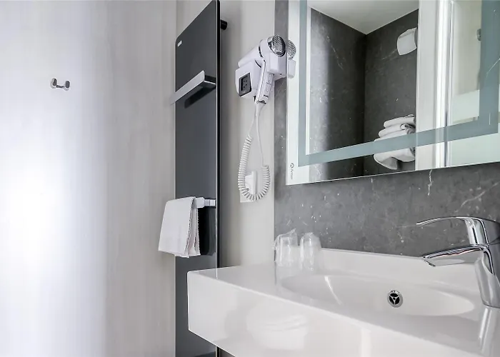 Brit Le Le Mans Sud 3* Arnage