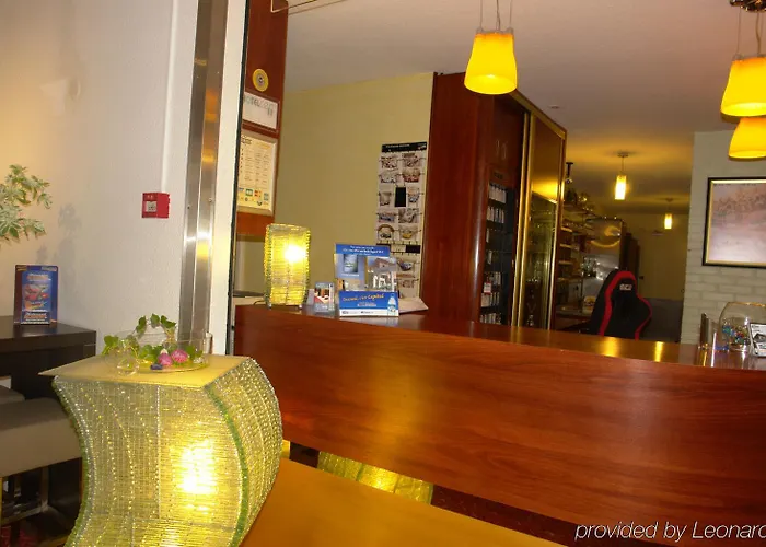 Brit Le Le Mans Sud Hotel 3*