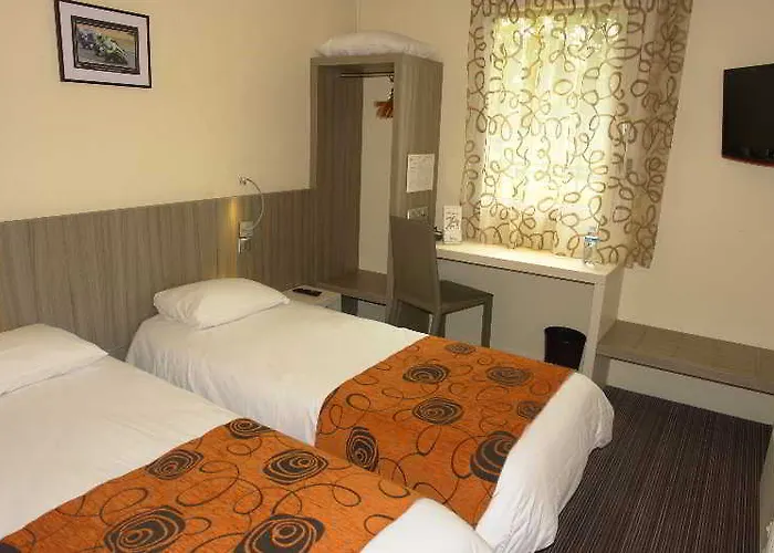 Brit Le Le Mans Sud Arnage