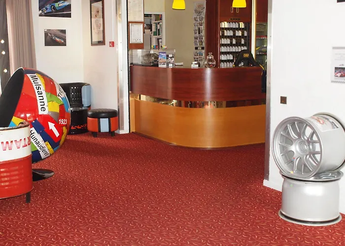 Brit Le Le Mans Sud 3* Arnage